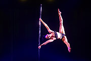 Anna Weirich: Pole Dance